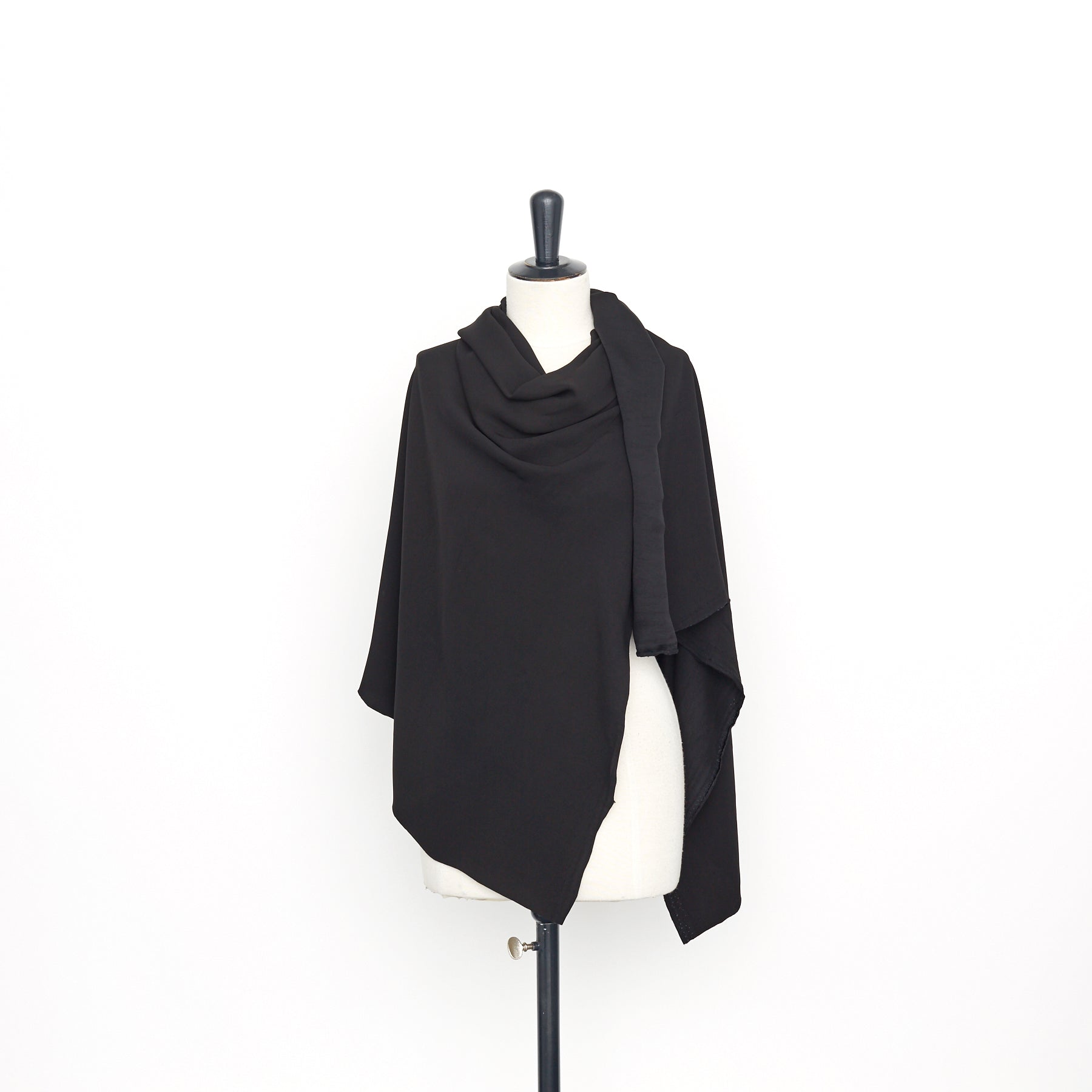 T22A02188 | Fluid Viscose Twill