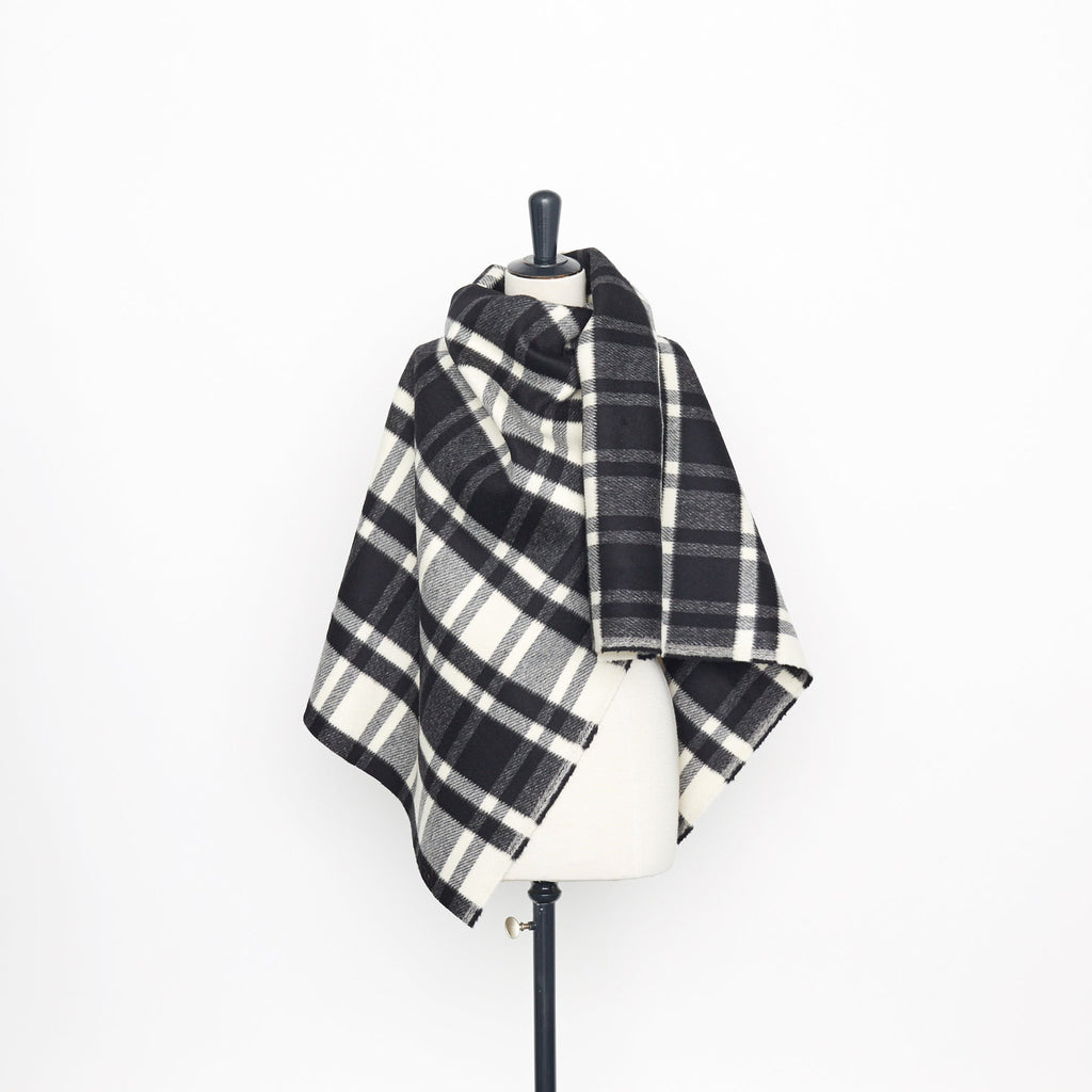 T23M05054 | Splittable Tartan Wool Drap