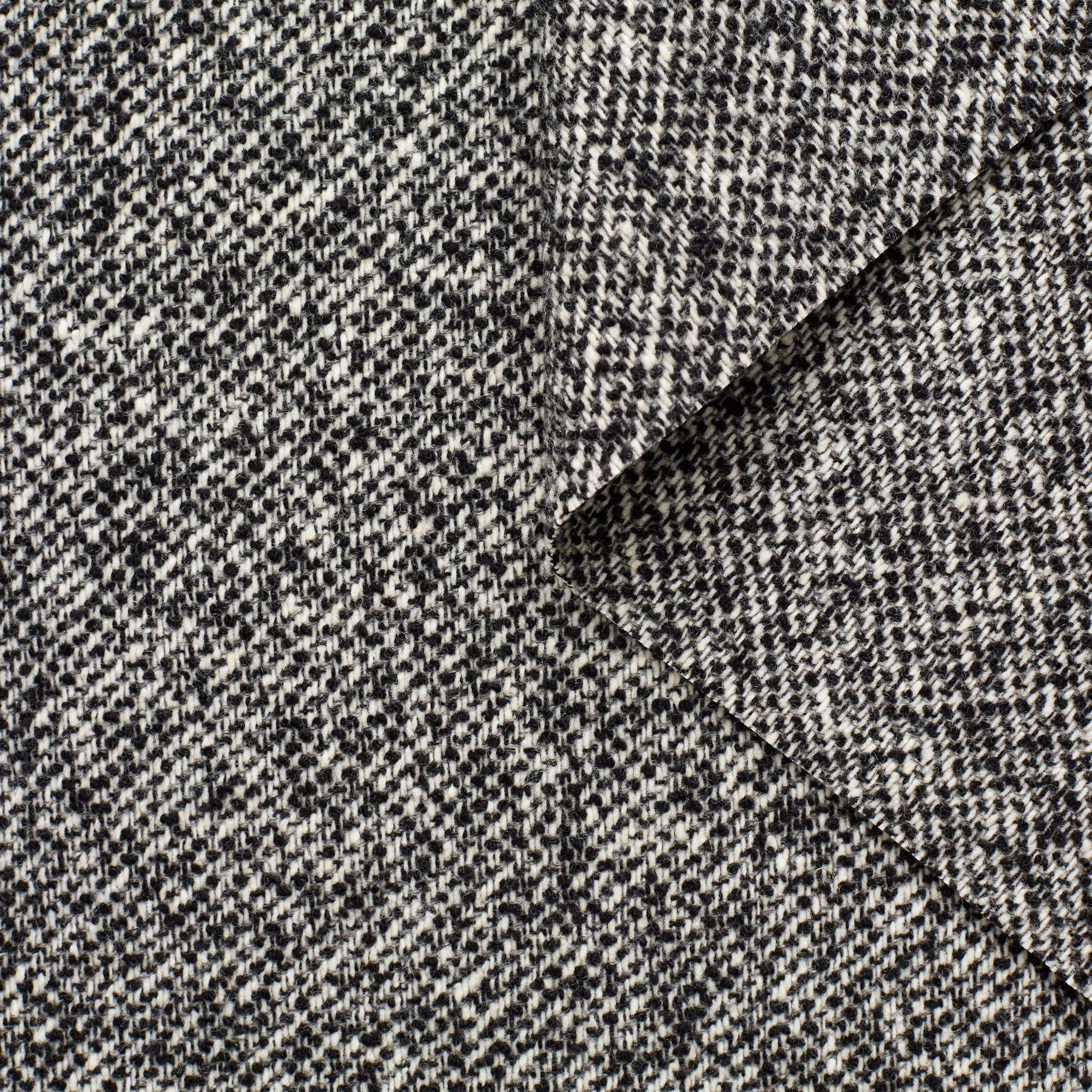 T23M05058 | Bouclé Virgin Wool Tweed