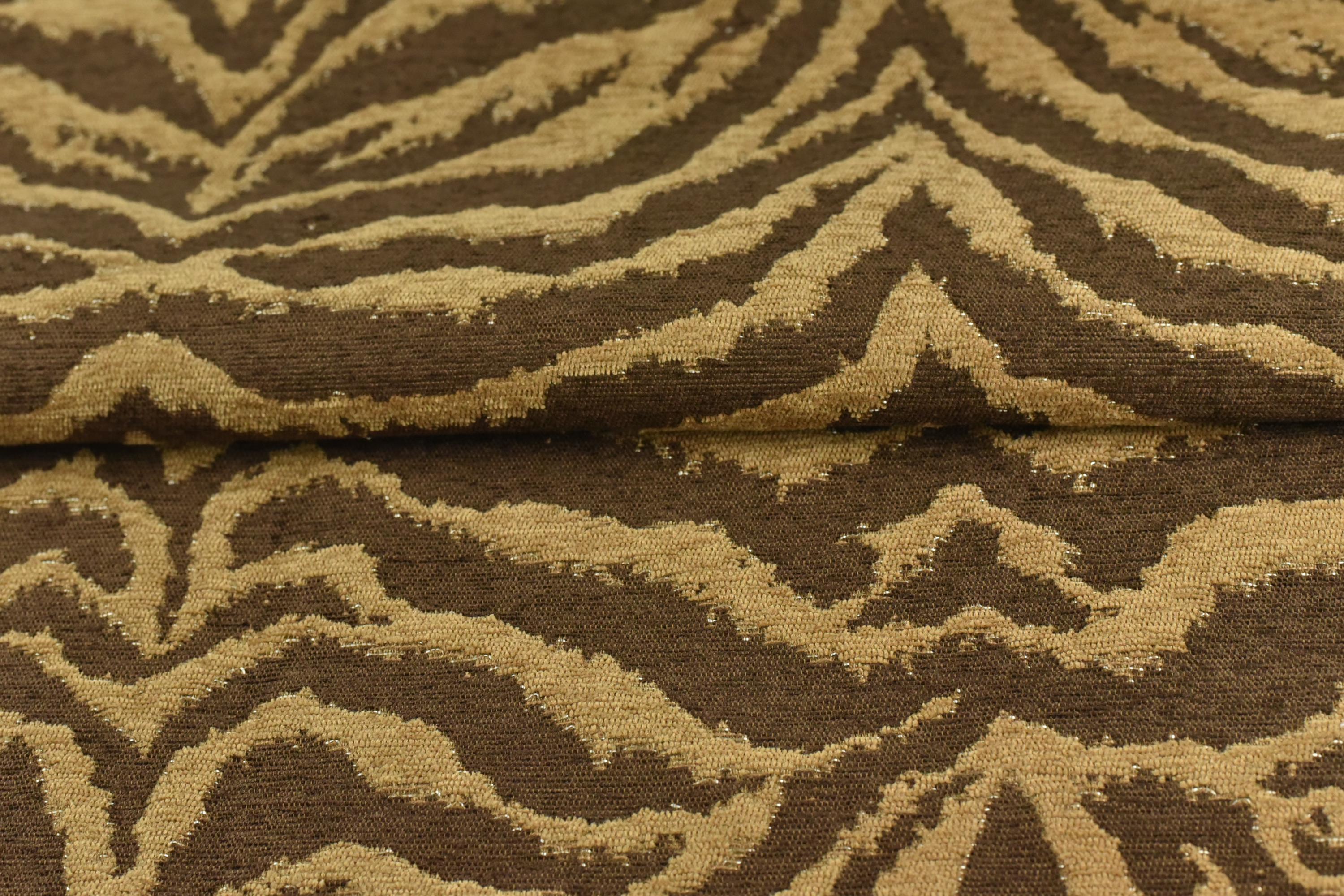 Vintage Tiger Animal Skin Textured Chenille Jacquard Upholstery Fabric For Chair Cushion|Brown Chenille Wild Animal Fabric