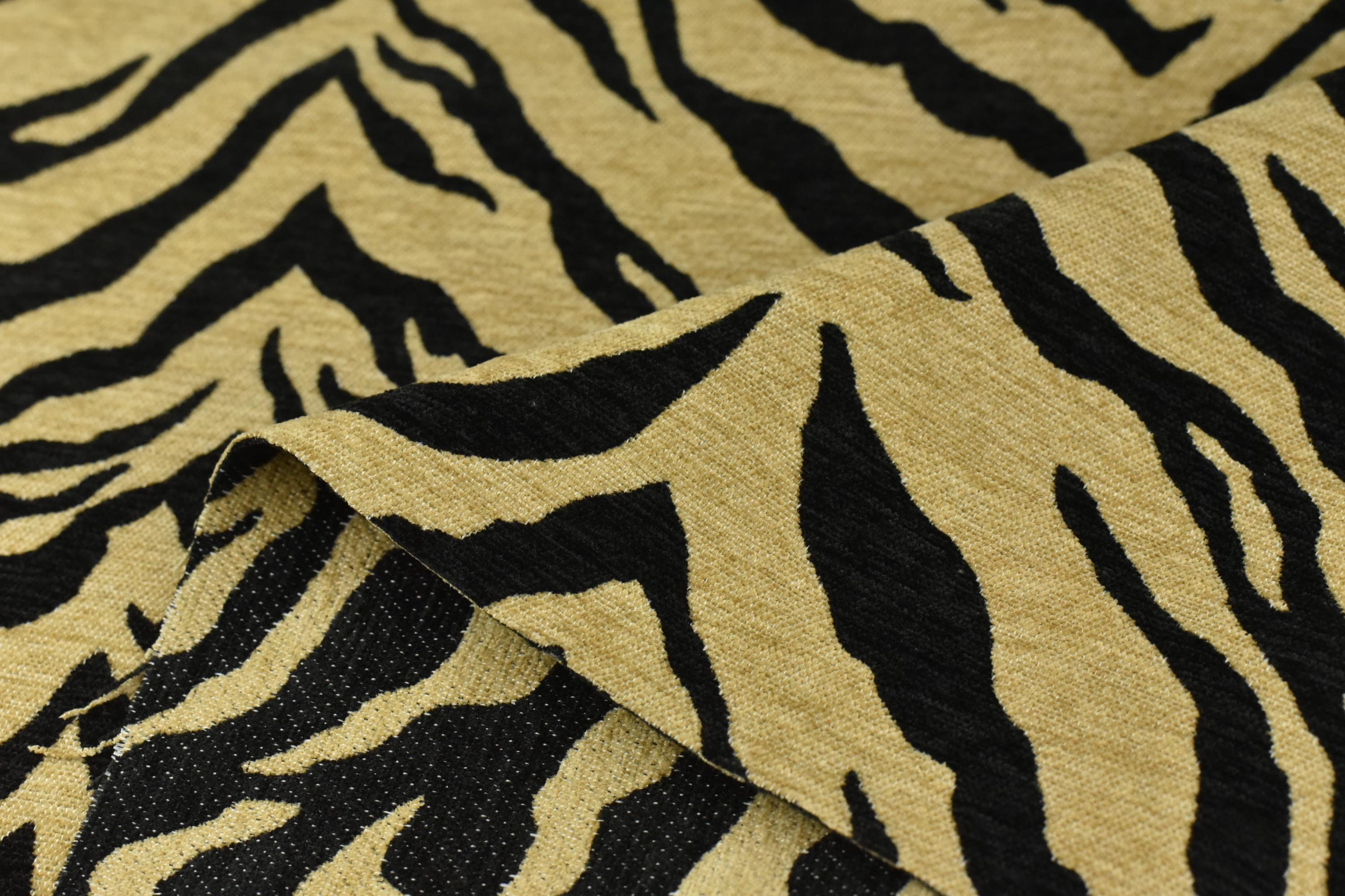 Vintage Tiger Animal Skin Textured Chenille Jacquard Upholstery Fabric For Chair Cushion|Brown Chenille Wild Animal Fabric
